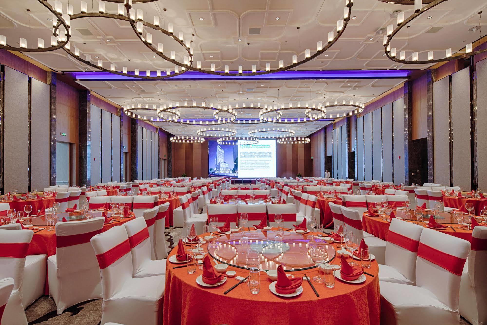 Courtyard By Marriott Xinchang Exteriör bild