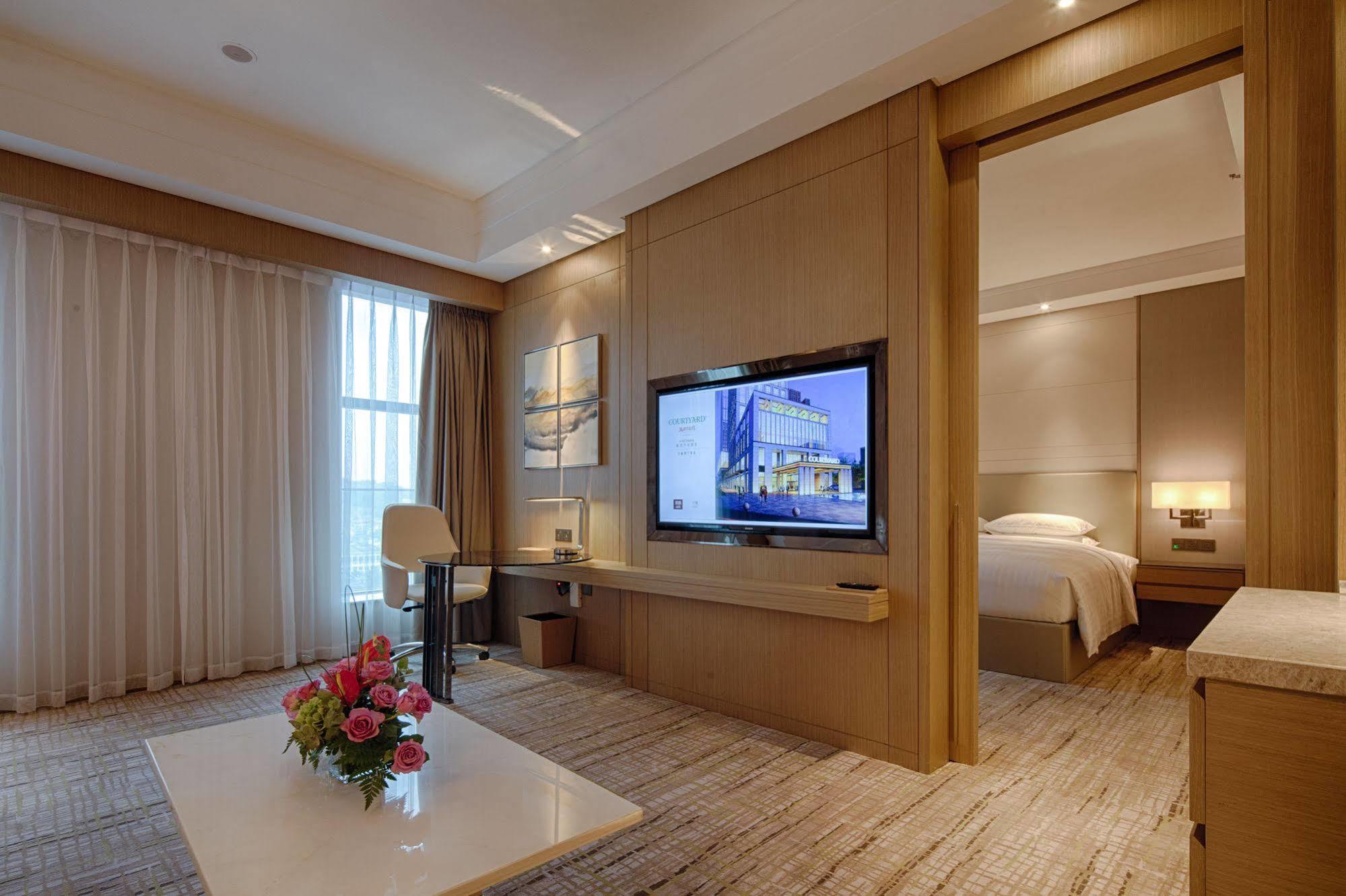 Courtyard By Marriott Xinchang Exteriör bild